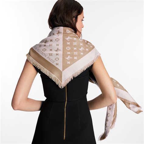 louis vuitton duogram shawl